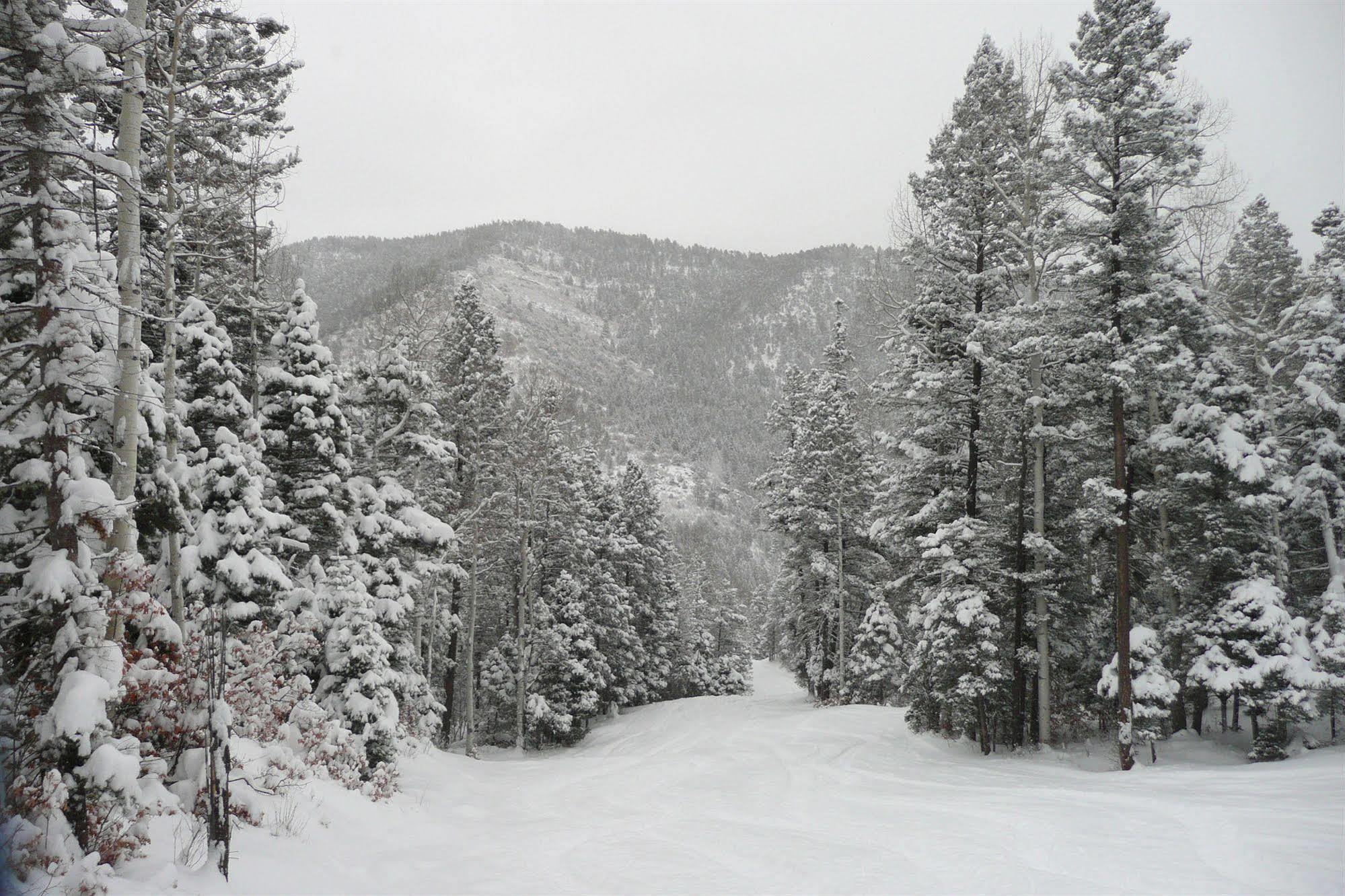 Sipapu Ski And Summer Resort Taos Exterior photo